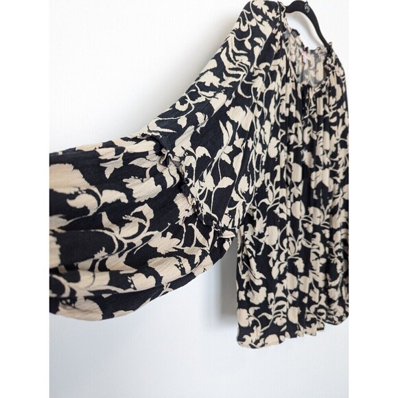 Knox Rose Top Womens Plus Size 2X Black Floral Flowy Blouse Boho Classic Neutral - Picture 7 of 12